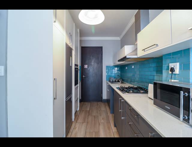 1 BEDROOM APARTMENT TO LET IN GARDENS